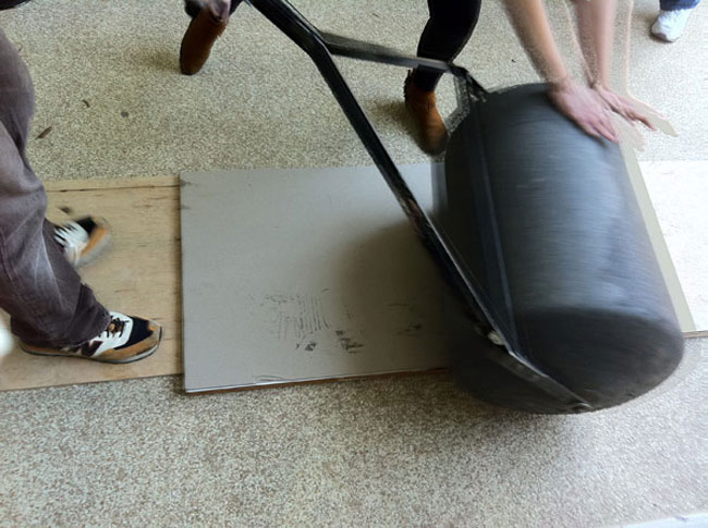 Presses In Movies And Lawn Roller Printing