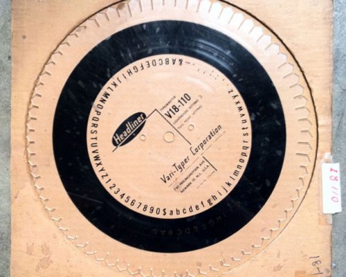 VARI-TYPER Headliner Multi-Line 840 - Phototypesetting